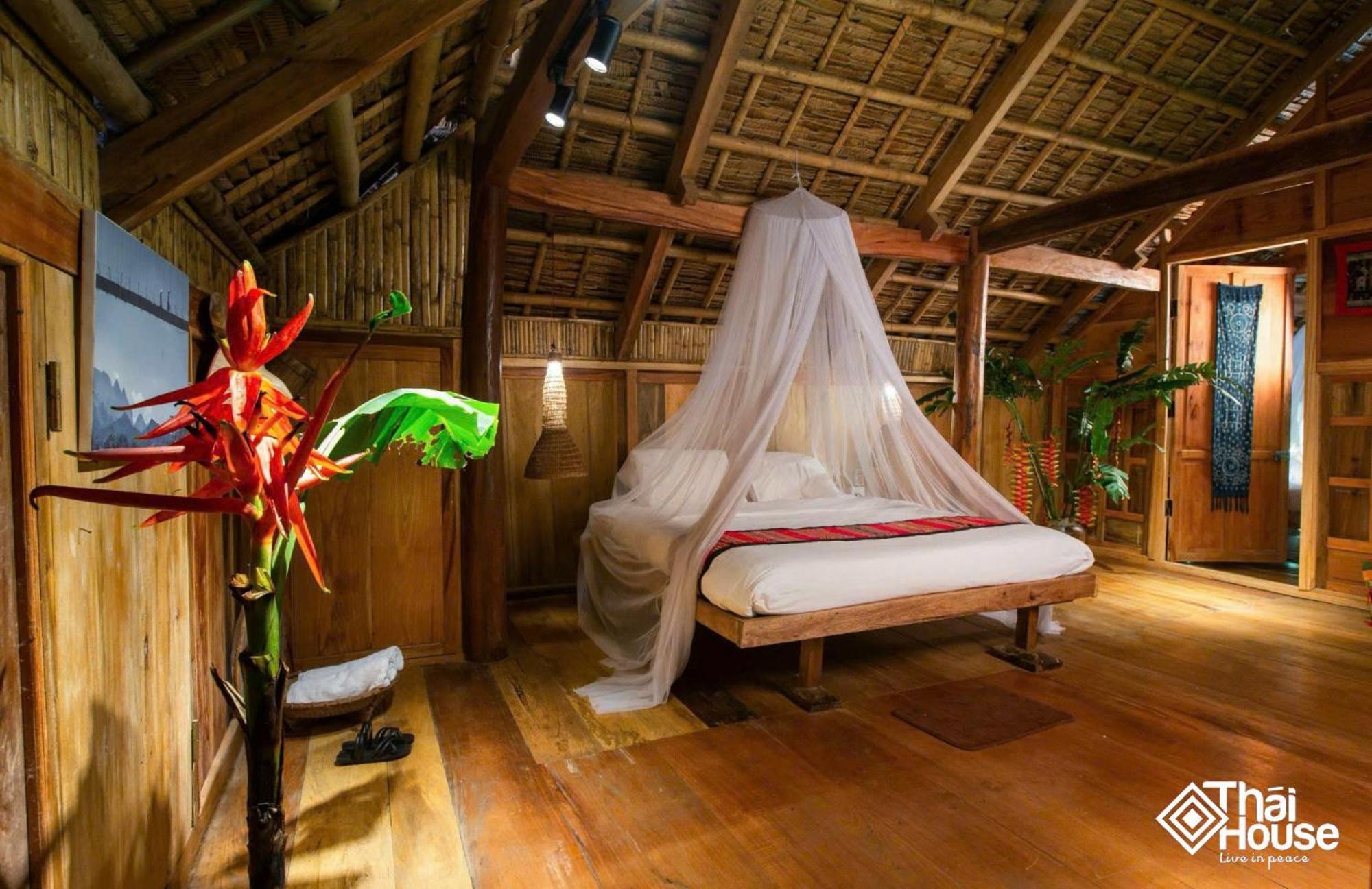 Thai House Pu Luong - Century Old Stilt House With Terrace Views Huong Ba Thuoc Buitenkant foto
