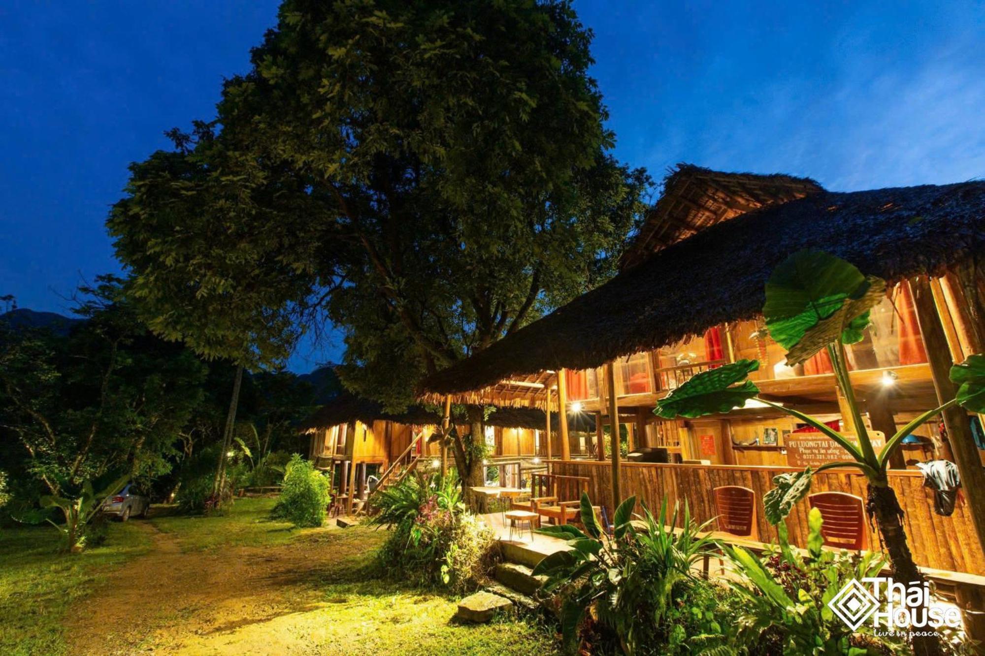 Thai House Pu Luong - Century Old Stilt House With Terrace Views Huong Ba Thuoc Buitenkant foto